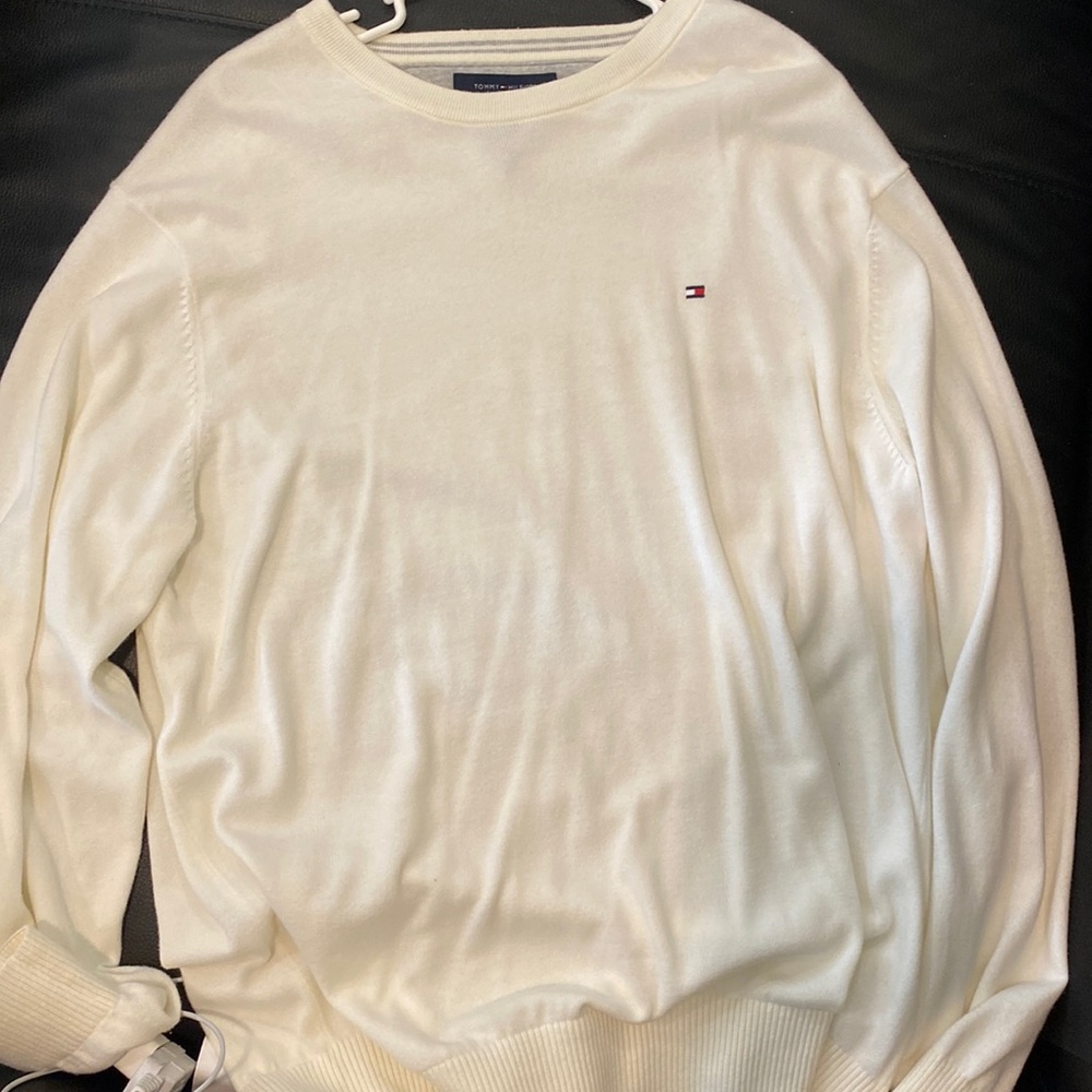 Tommy Hilfiger long sleeve pullover